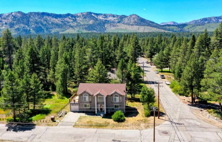 1596 Arapahoe St, South Lake Tahoe, CA 96150