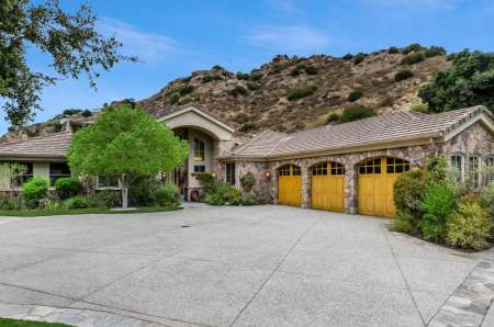 43 Buckskin Rd, Bell Canyon, CA 91307