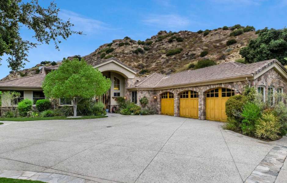 43 Buckskin Rd, Bell Canyon, CA 91307